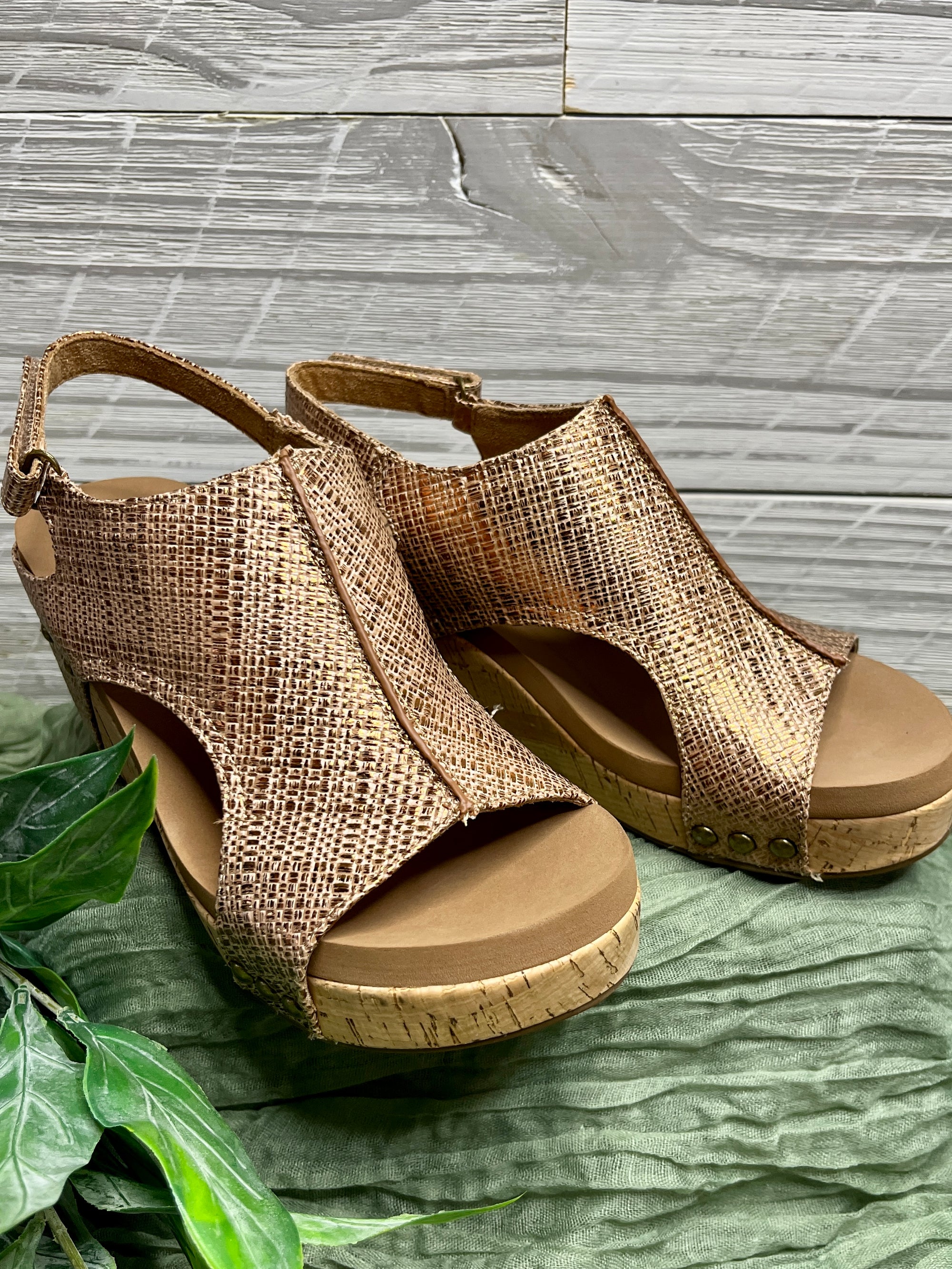 Corky's Carley in Bronze Raffia