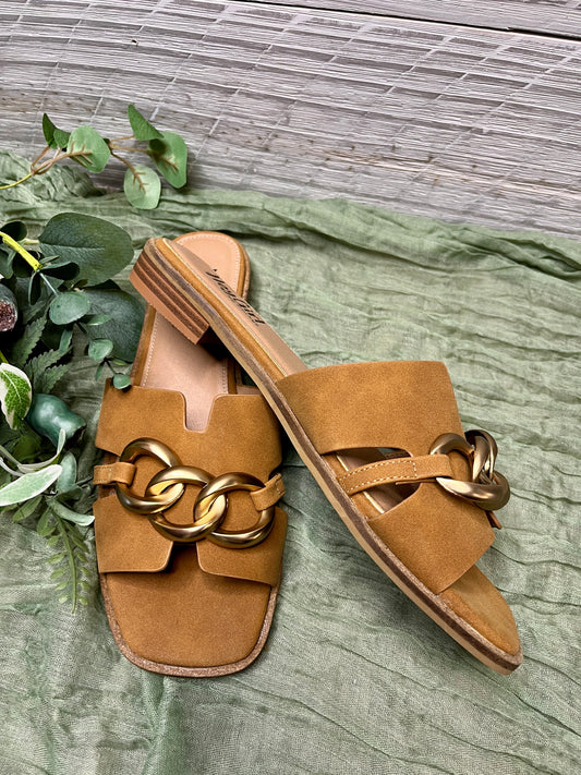 Corky's Off The Chain Shoe