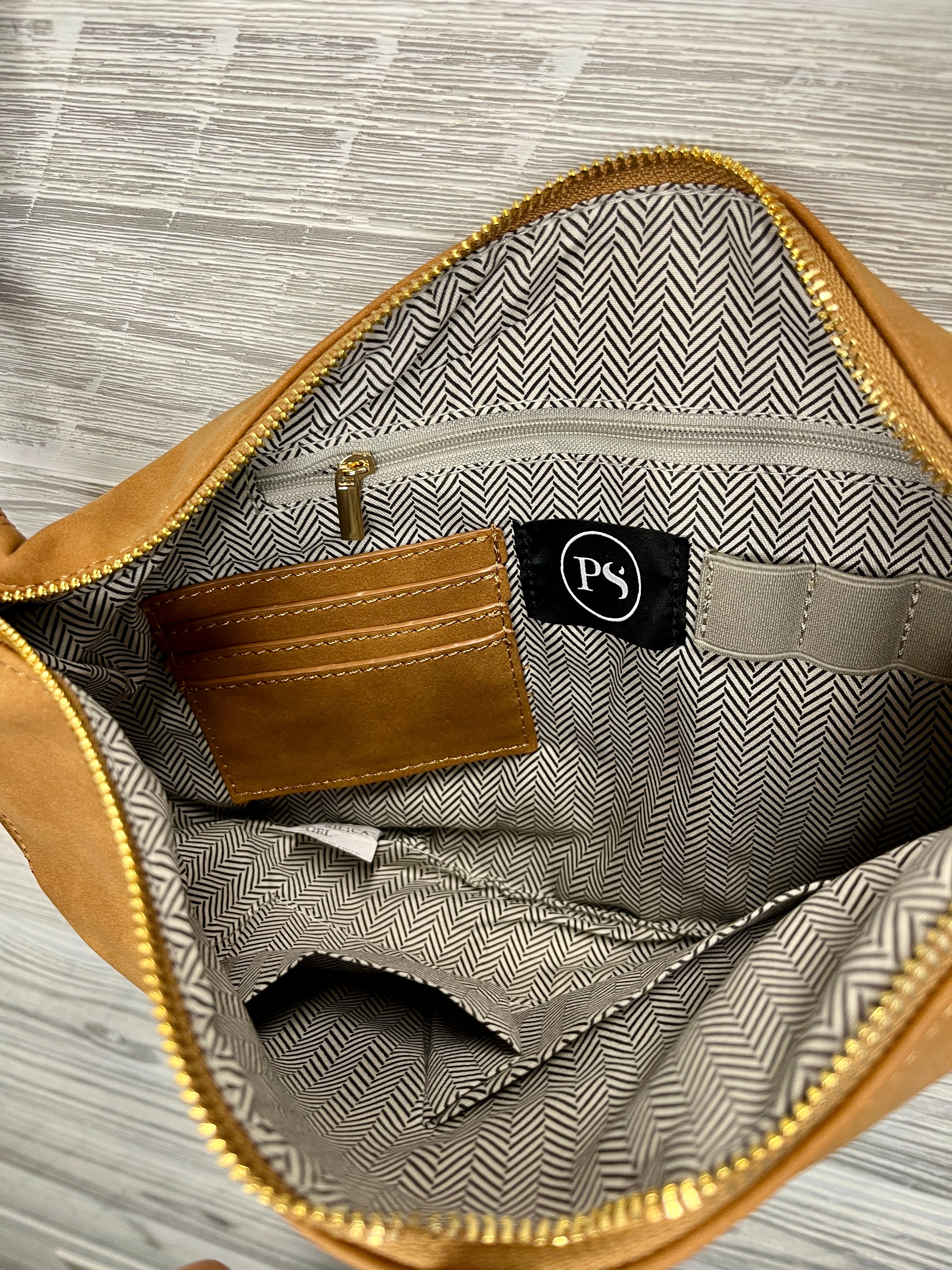 Netty Nubuck Crossbody