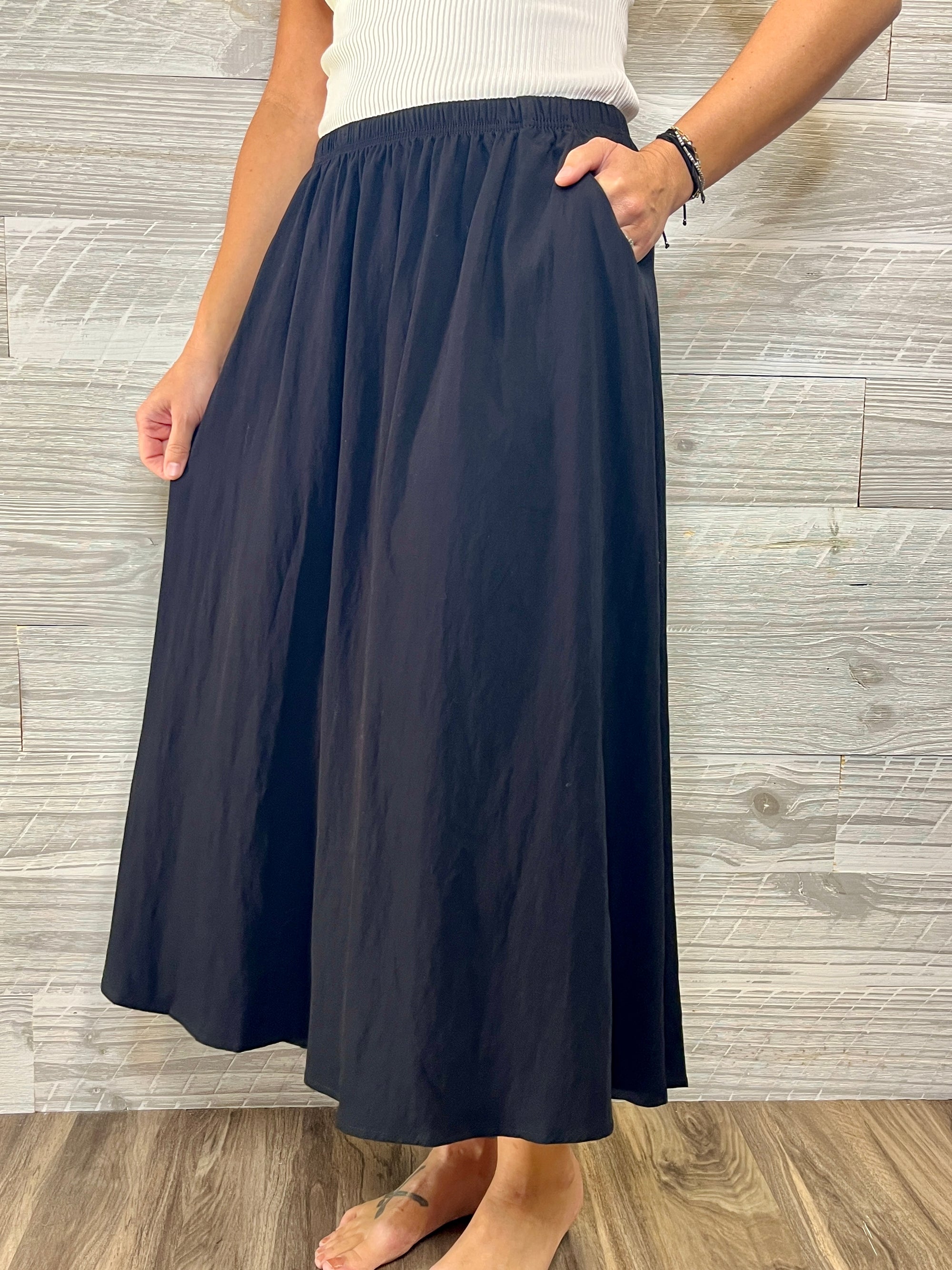 Betty Black Skirt