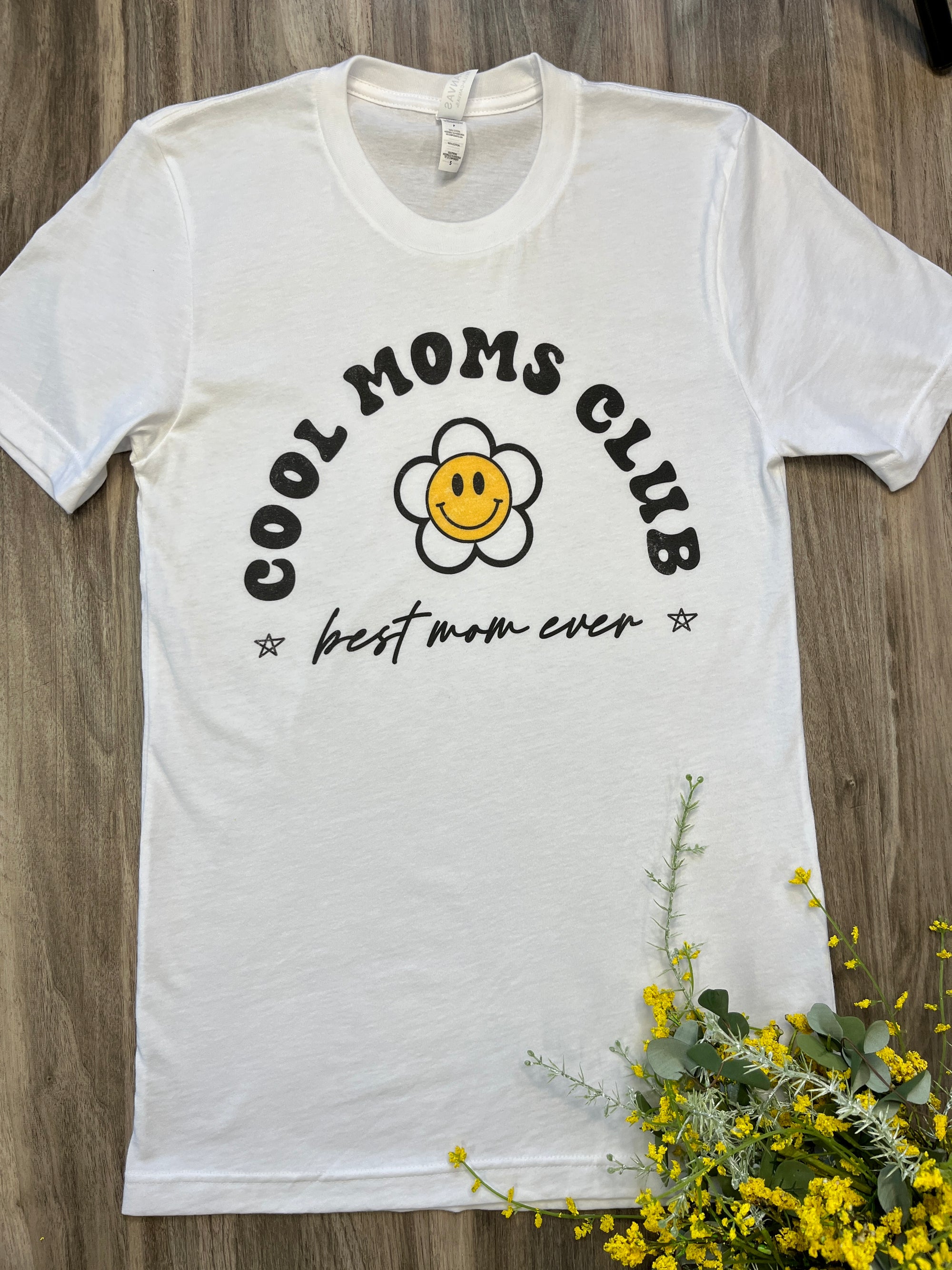 Cool Mom's Club Graphic Tee