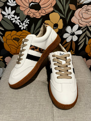 Corky's Heads Up Sneaker