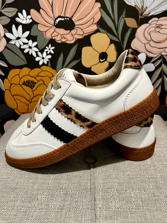 Corky's Heads Up Sneaker