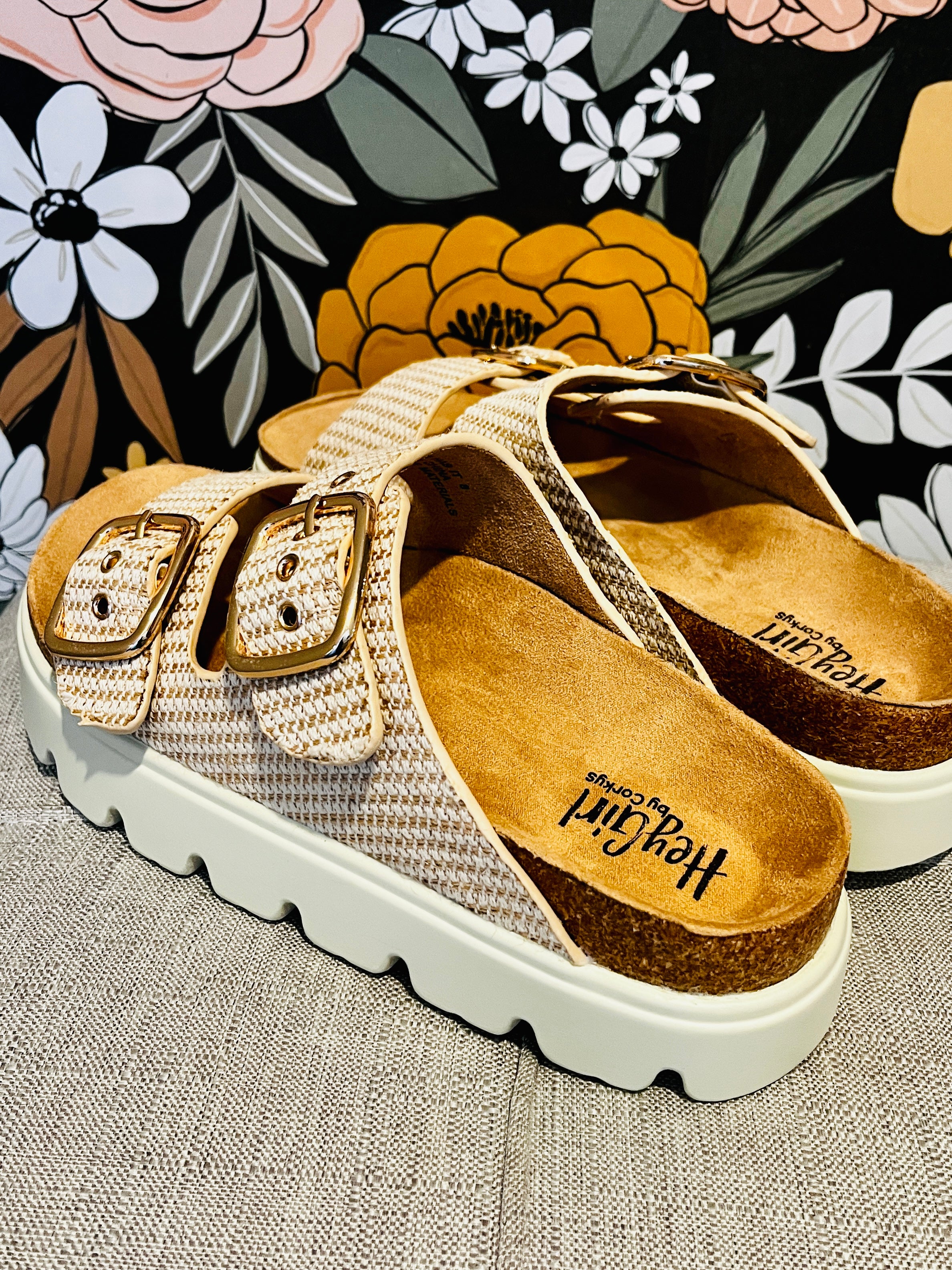 Corkys Rumor Has It in Ivory