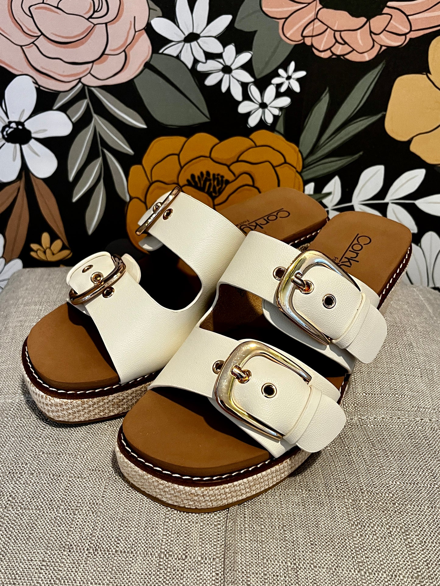 Corky's Manifest in Ivory