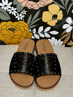 Corky's At Ease in Black