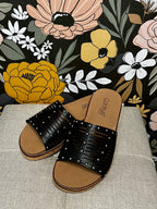 Corky's At Ease in Black