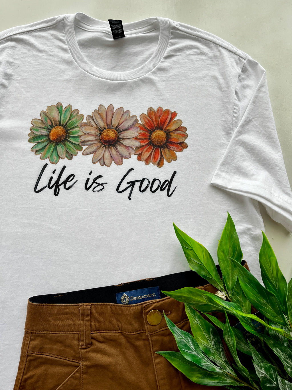 Life Is Good Graphic Tee