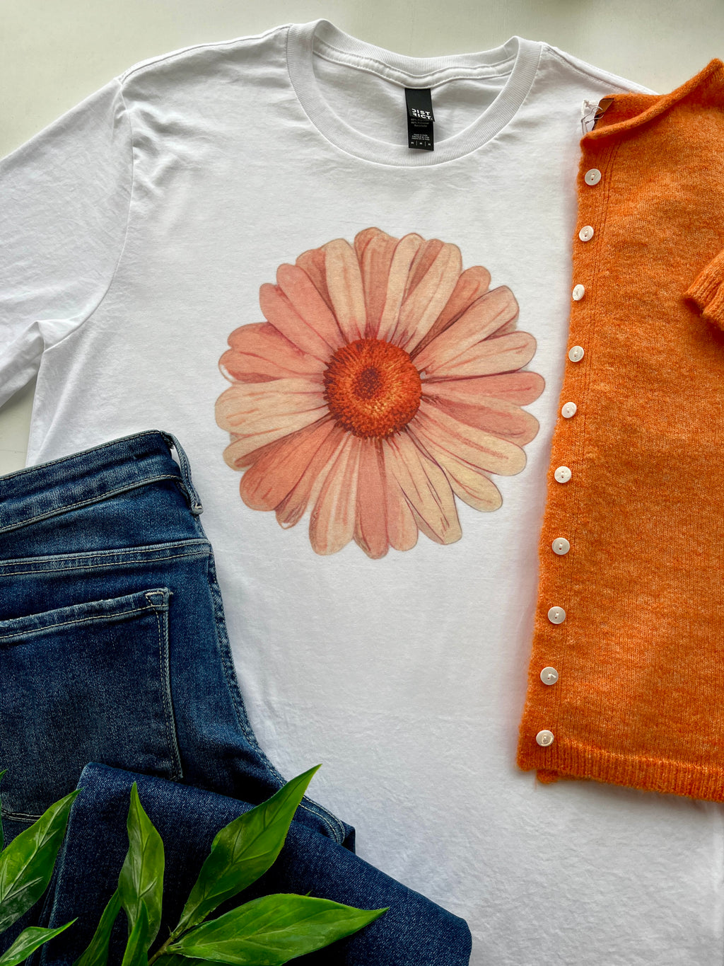 Pink Daisy Graphic Tee